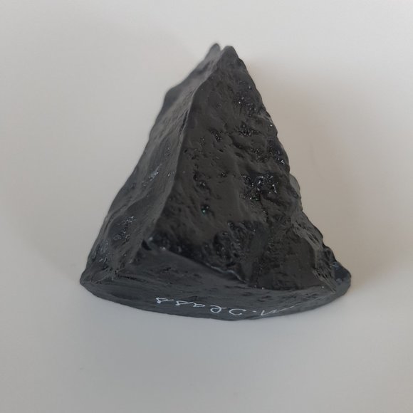 [M. Tlass] Handpainted Santa Rock - Picture 3 of 3